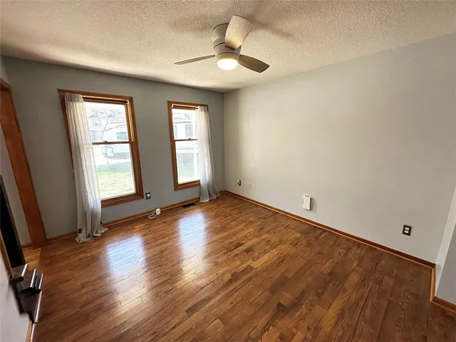 $389,900 | 1152 Southwest Pacific Circle, Lee's Summit, MO 64081