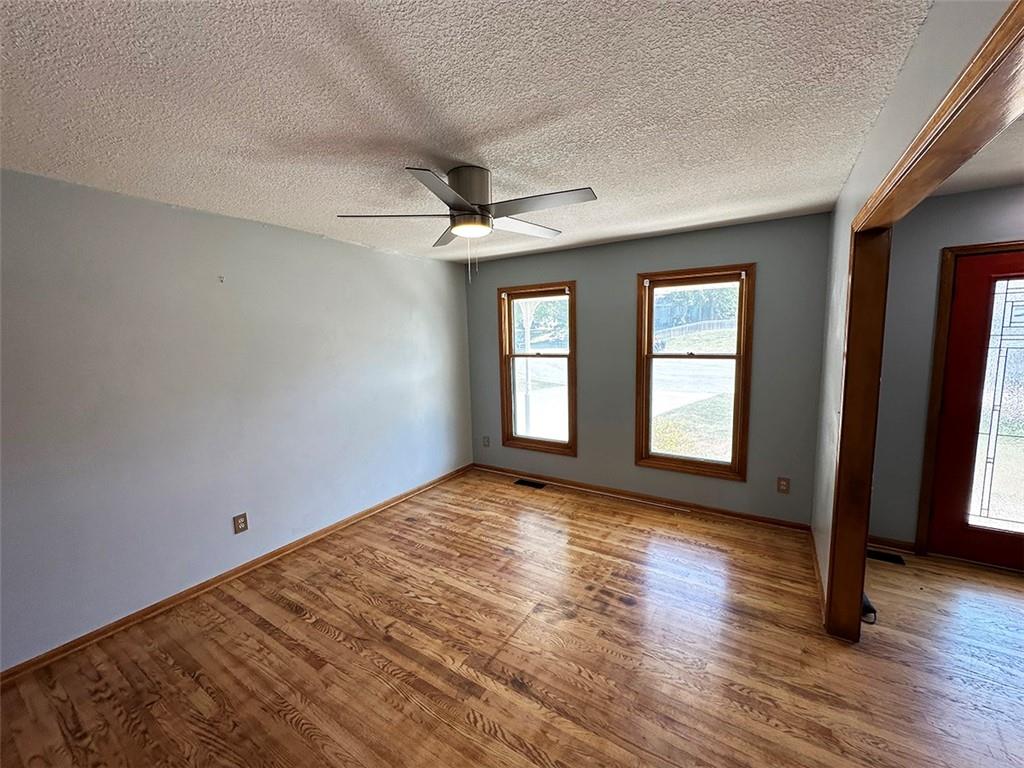 1152 Southwest Pacific Circle Lee's Summit, MO 64081 - Photo 20 of 97