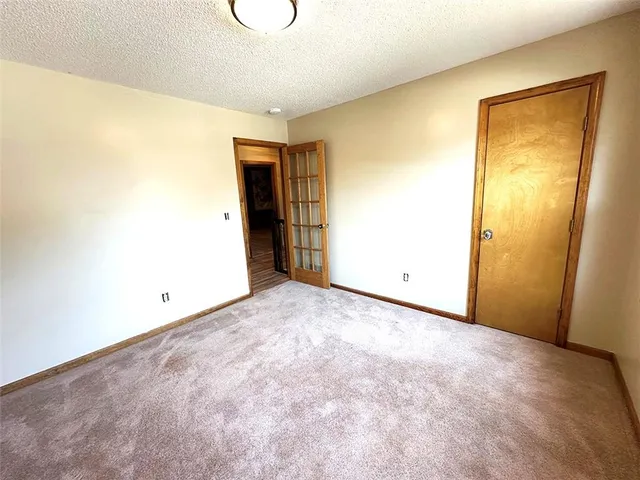 $389,900 | 1152 Southwest Pacific Circle, Lee's Summit, MO 64081