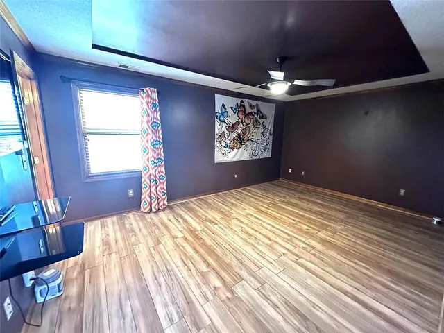 $389,900 | 1152 Southwest Pacific Circle, Lee's Summit, MO 64081