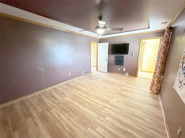 $389,900 | 1152 Southwest Pacific Circle, Lee's Summit, MO 64081