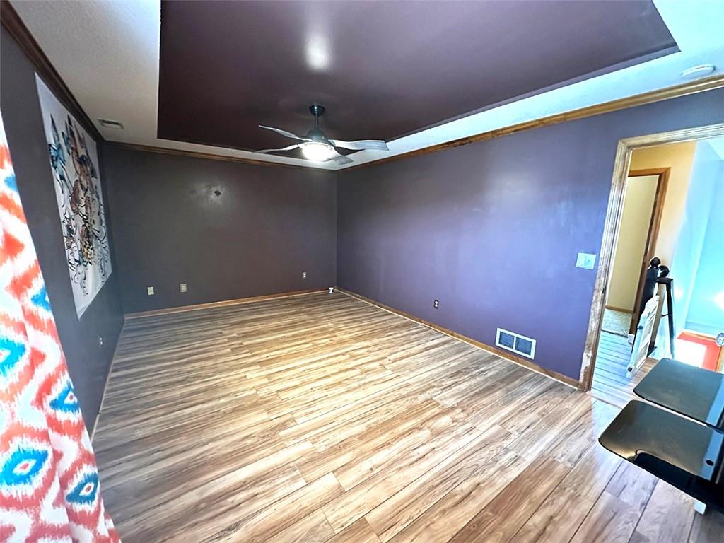 1152 Southwest Pacific Circle Lee's Summit, MO 64081 - Photo 32 of 97