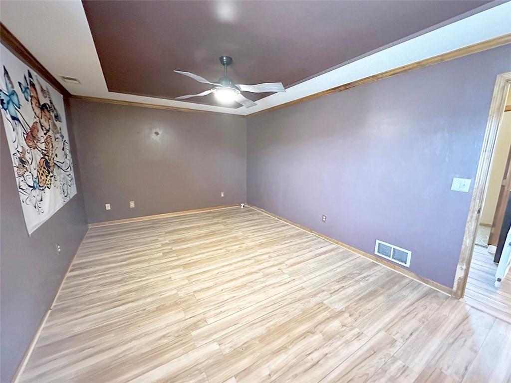 1152 Southwest Pacific Circle Lee's Summit, MO 64081 - Photo 33 of 97