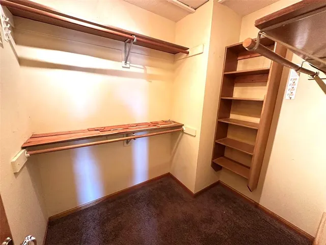 $389,900 | 1152 Southwest Pacific Circle, Lee's Summit, MO 64081