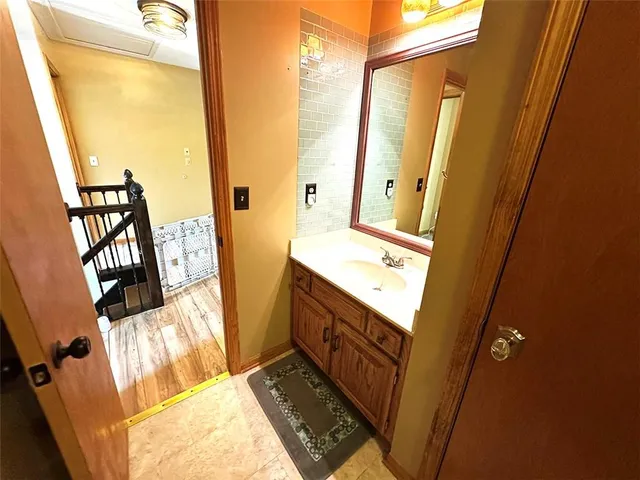 $389,900 | 1152 Southwest Pacific Circle, Lee's Summit, MO 64081