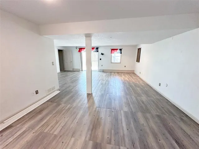 $389,900 | 1152 Southwest Pacific Circle, Lee's Summit, MO 64081