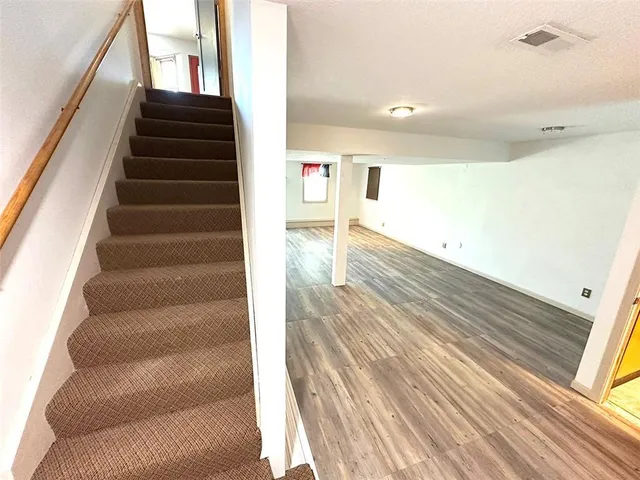 $389,900 | 1152 Southwest Pacific Circle, Lee's Summit, MO 64081