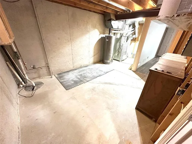 $389,900 | 1152 Southwest Pacific Circle, Lee's Summit, MO 64081