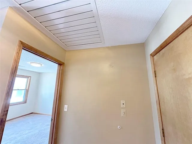 $389,900 | 1152 Southwest Pacific Circle, Lee's Summit, MO 64081