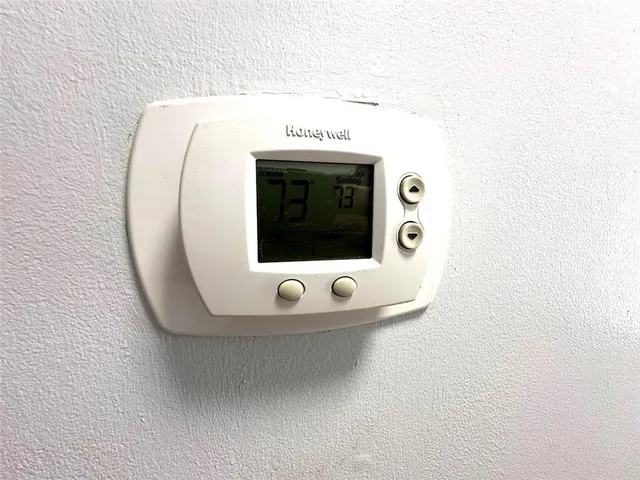 $389,900 | 1152 Southwest Pacific Circle, Lee's Summit, MO 64081