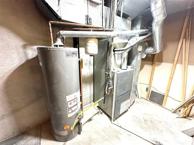 $389,900 | 1152 Southwest Pacific Circle, Lee's Summit, MO 64081