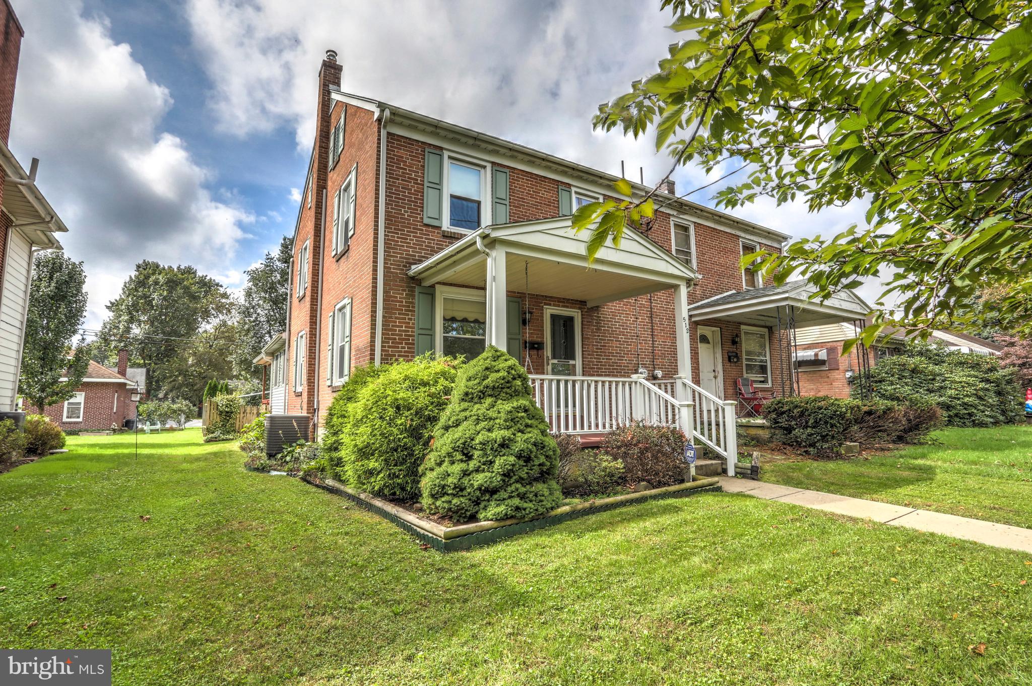 512 Locust Street Denver, PA 17517 - Photo 1 of 35
