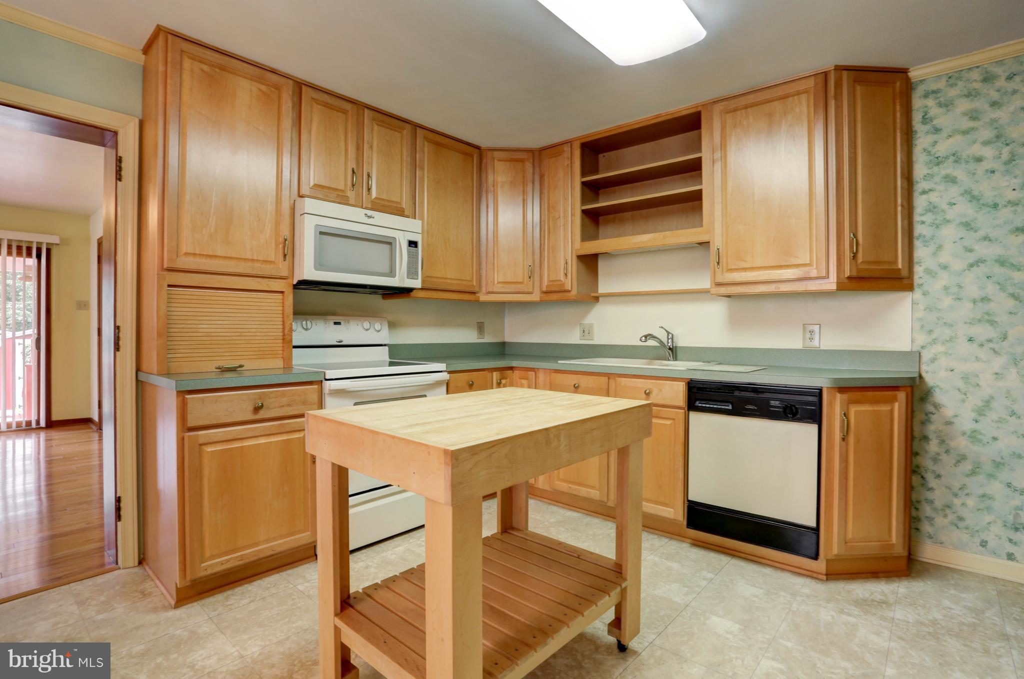 512 Locust Street Denver, PA 17517 - Photo 13 of 35