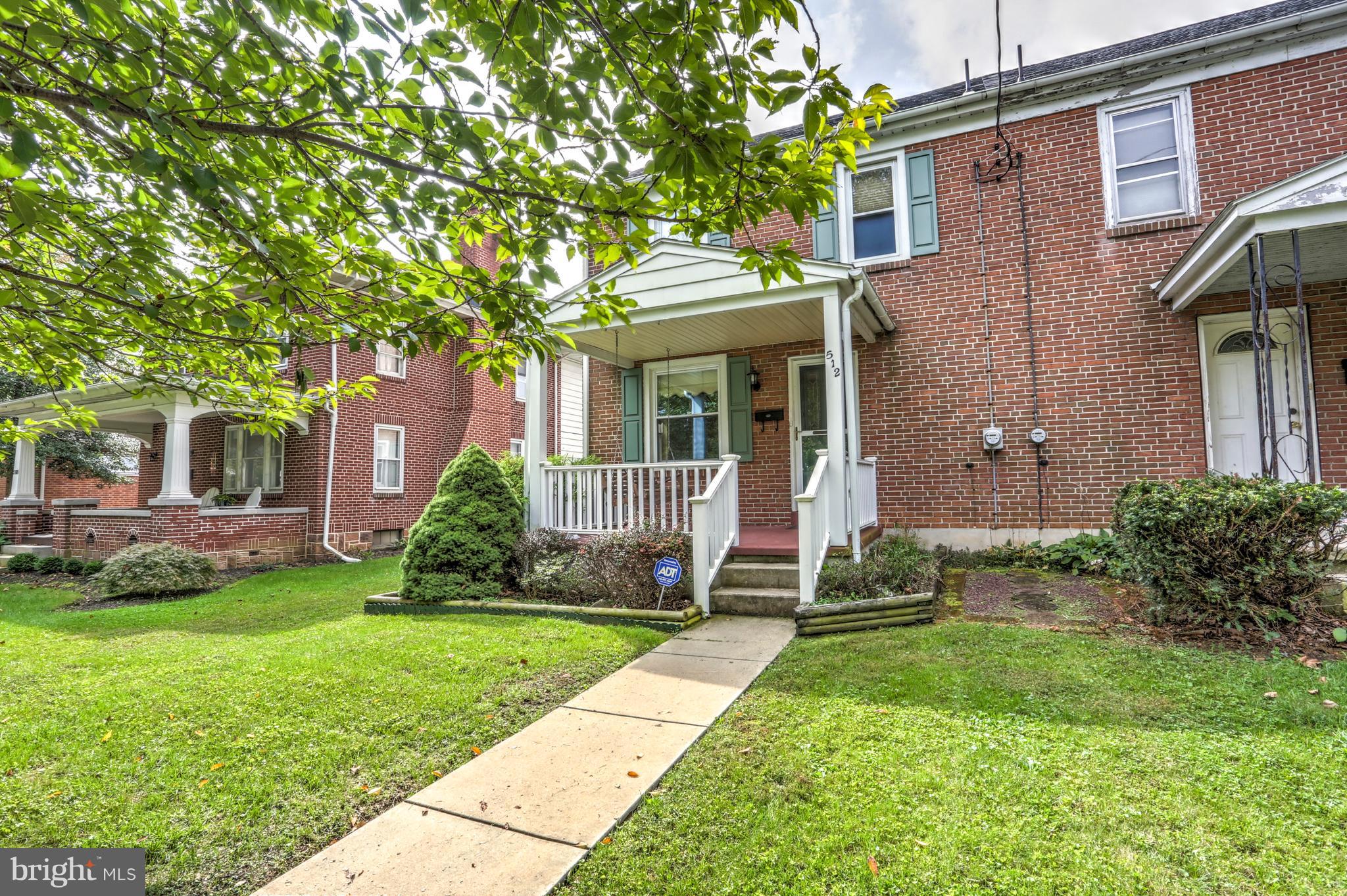 512 Locust Street Denver, PA 17517 - Photo 3 of 35