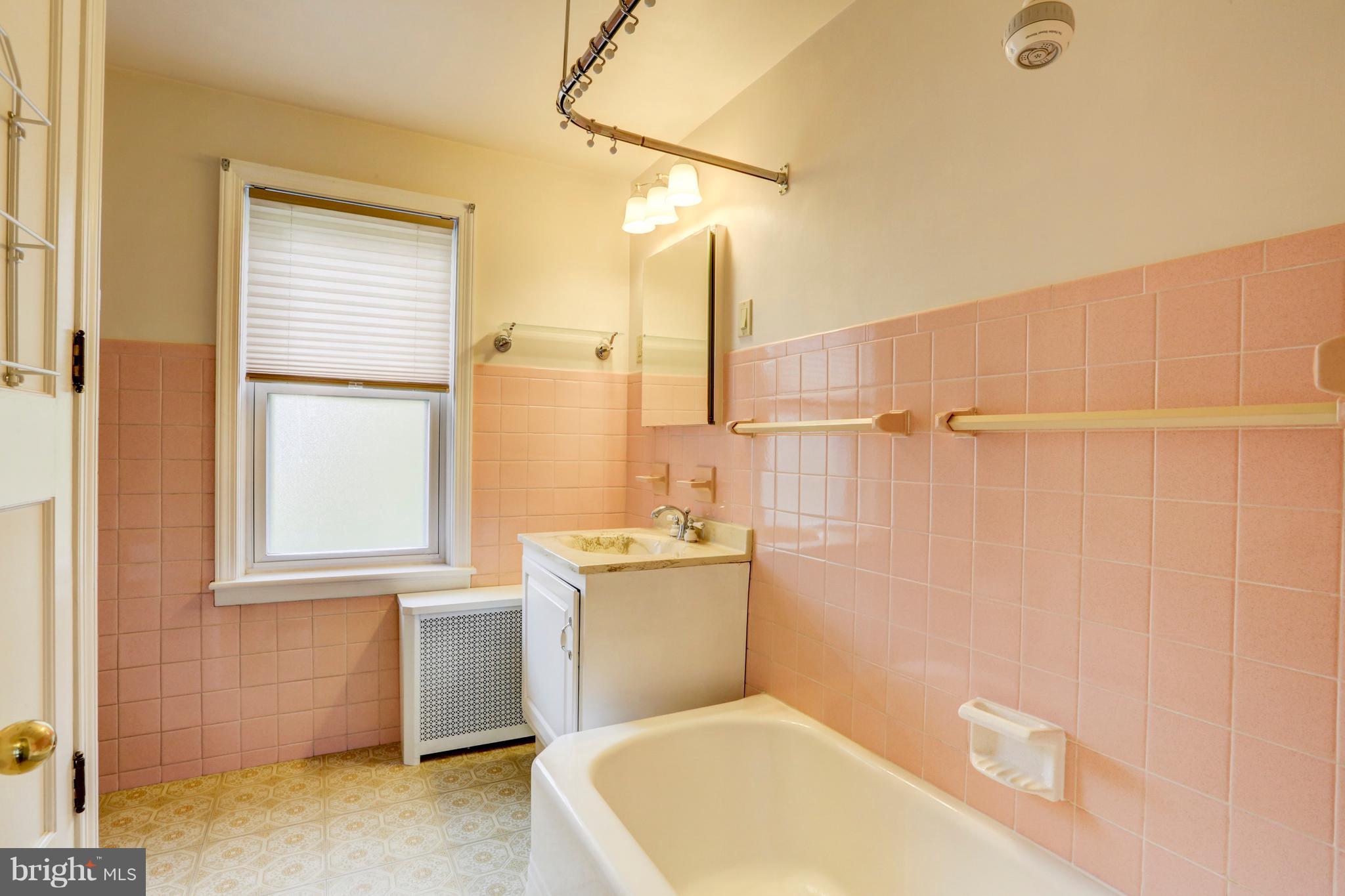512 Locust Street Denver, PA 17517 - Photo 25 of 35
