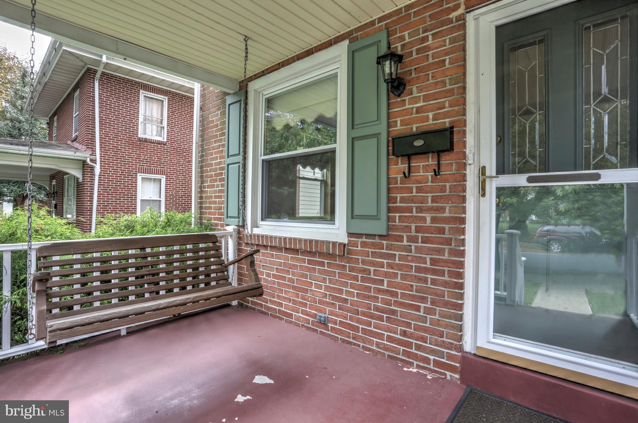 512 Locust Street Denver, PA 17517 - Photo 5 of 35