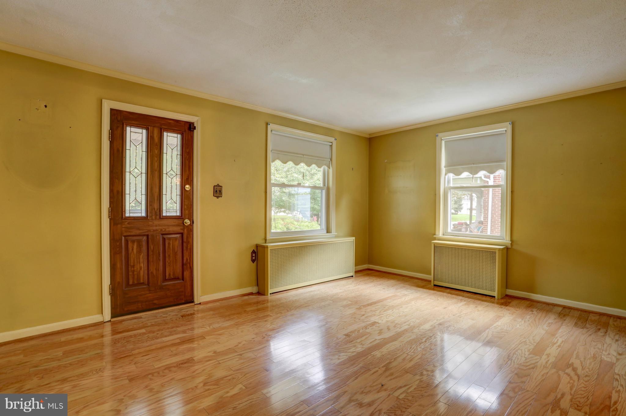 512 Locust Street Denver, PA 17517 - Photo 8 of 35