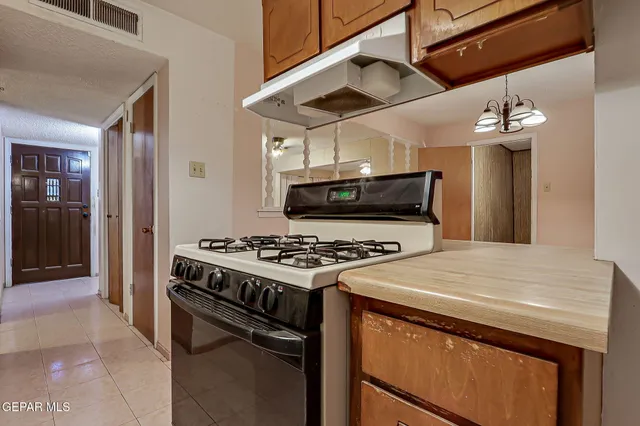 $150,000 | 7925 Broadway Drive, El Paso, TX 79915