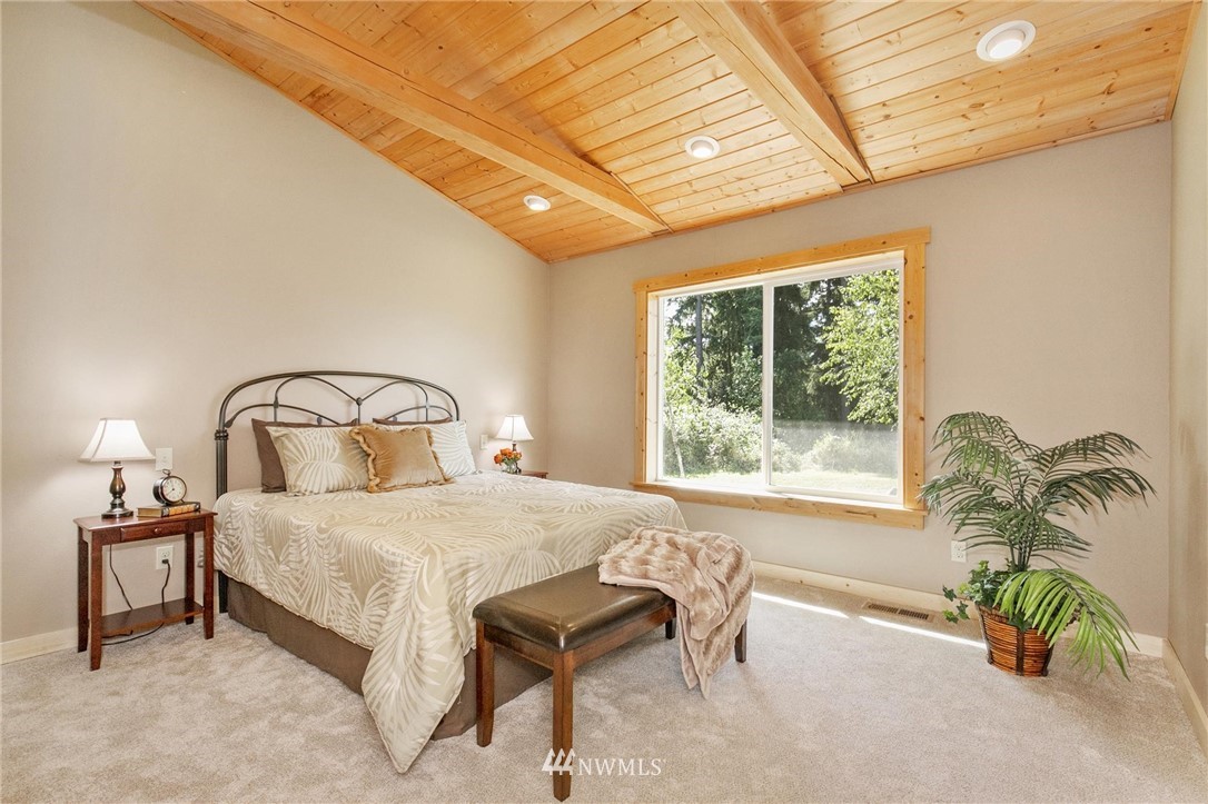 9871 Northeast Shorty Campbell Road Kingston, WA 98346 - Photo 17 of 30 Gallery Image 17