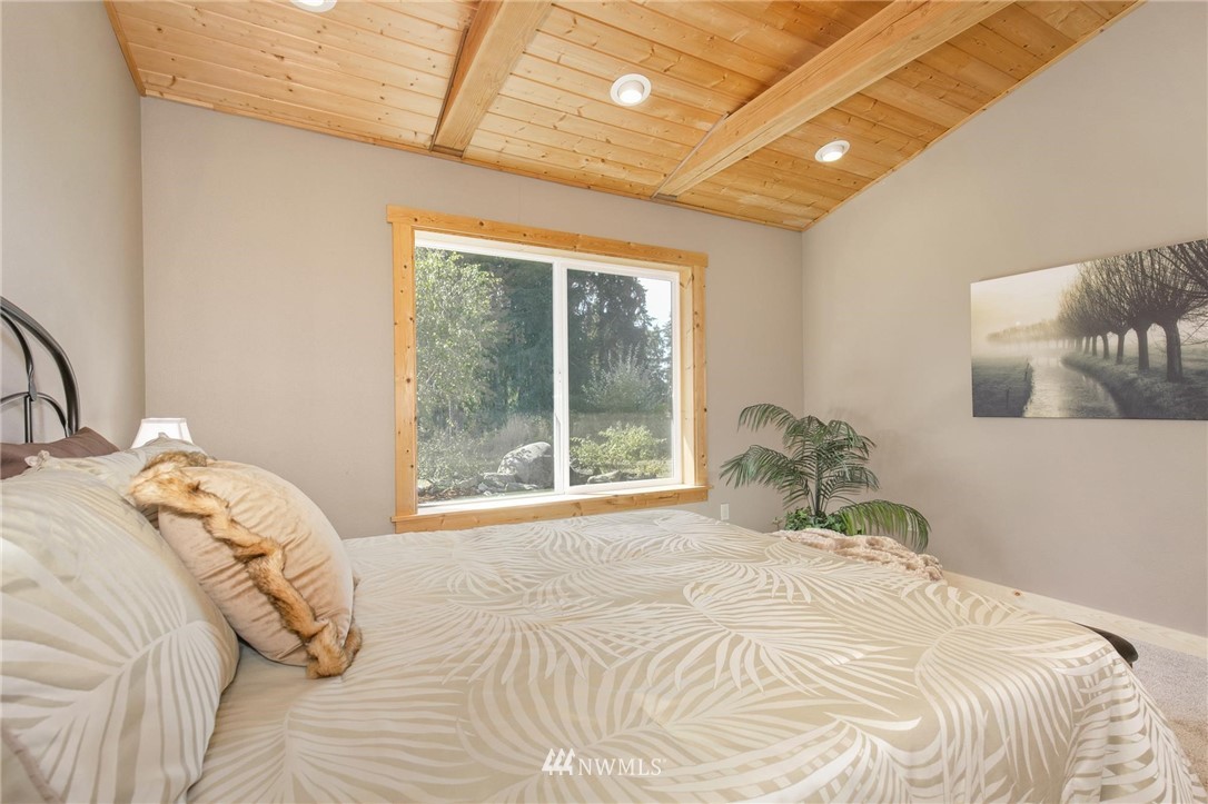 9871 Northeast Shorty Campbell Road Kingston, WA 98346 - Photo 18 of 30 Gallery Image 18
