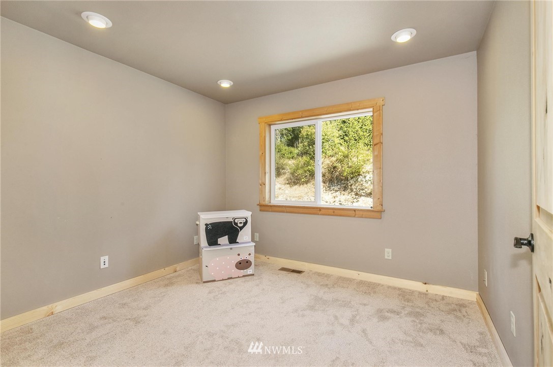 9871 Northeast Shorty Campbell Road Kingston, WA 98346 - Photo 22 of 30 Gallery Image 22