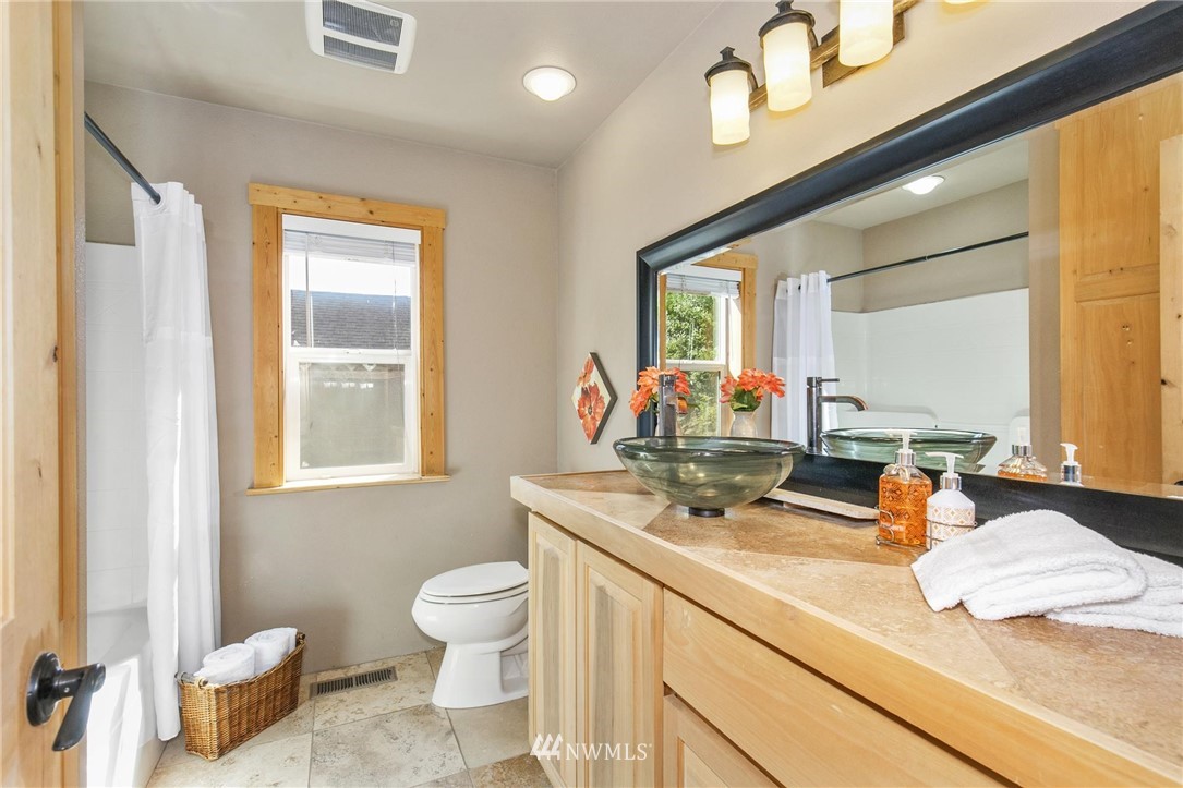 9871 Northeast Shorty Campbell Road Kingston, WA 98346 - Photo 24 of 30 Gallery Image 24