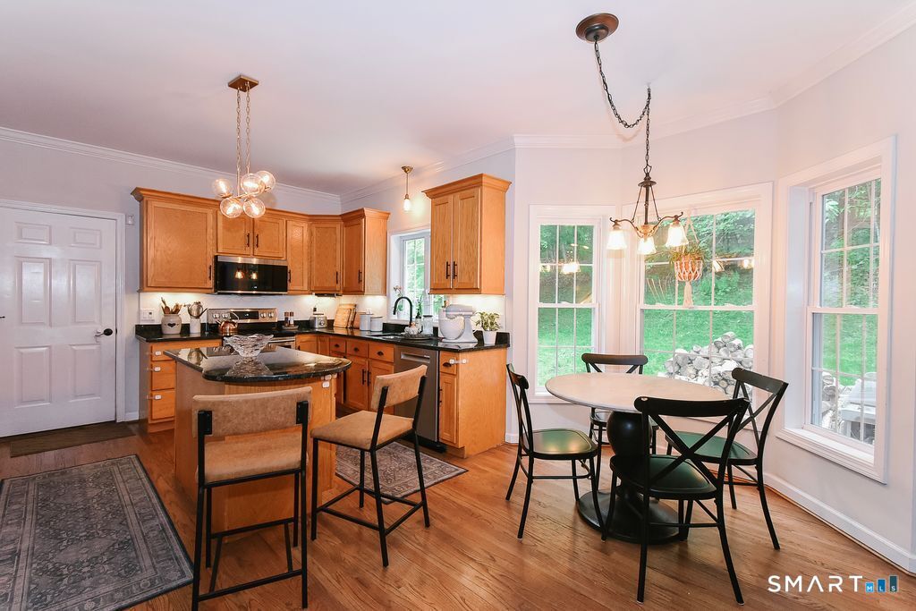 31 Fox Run Road Portland, CT 06480 - Photo 3 of 34