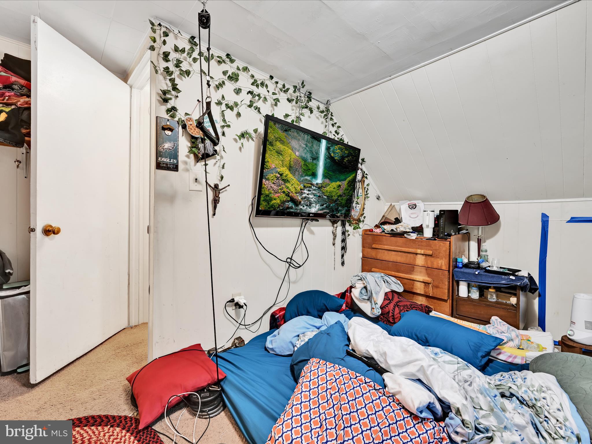 103 Mercer Mill Road Landenberg, PA 19350 - Photo 29 of 42 a living room with furniture and a flat screen tv