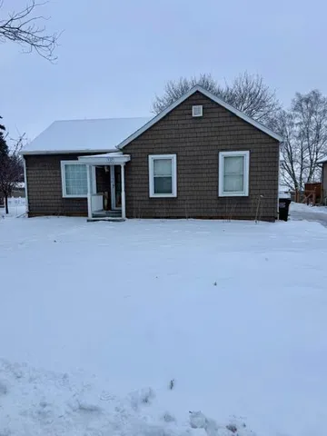 $124,900 | 137 3rd Avenue Southeast, Spring Grove, MN 55974