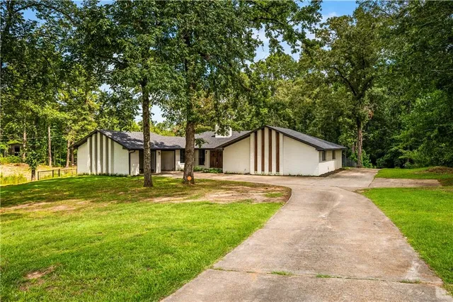 $328,000 | 1805 Susek Drive, Pineville, LA 71360