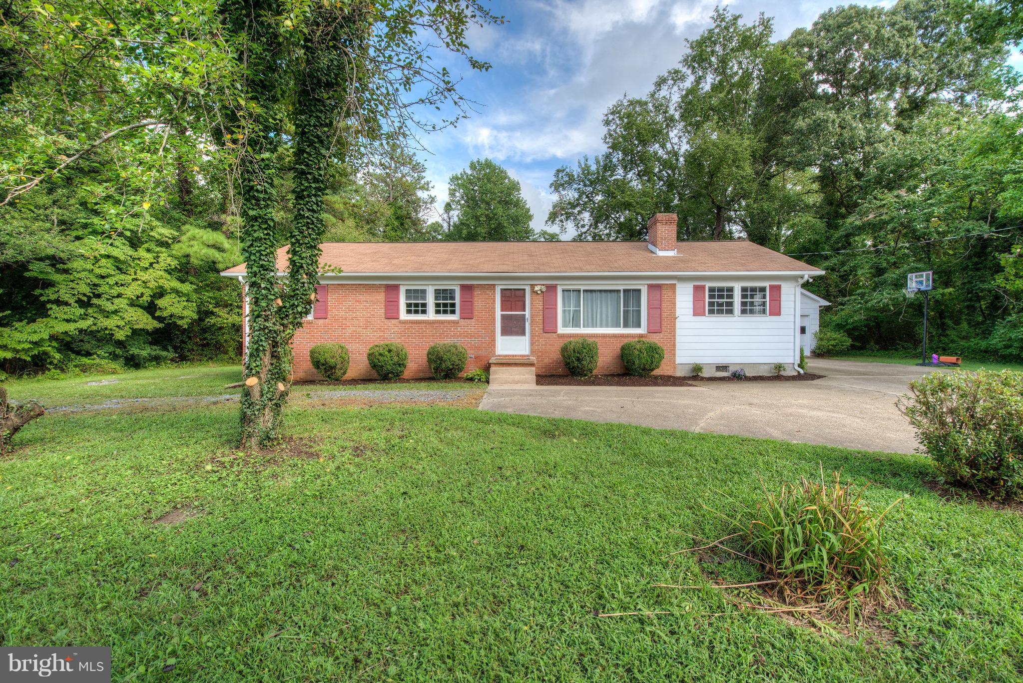 13192 Round Hill Road King George, VA 22485 - Photo 25 of 27 Exterior (Front)