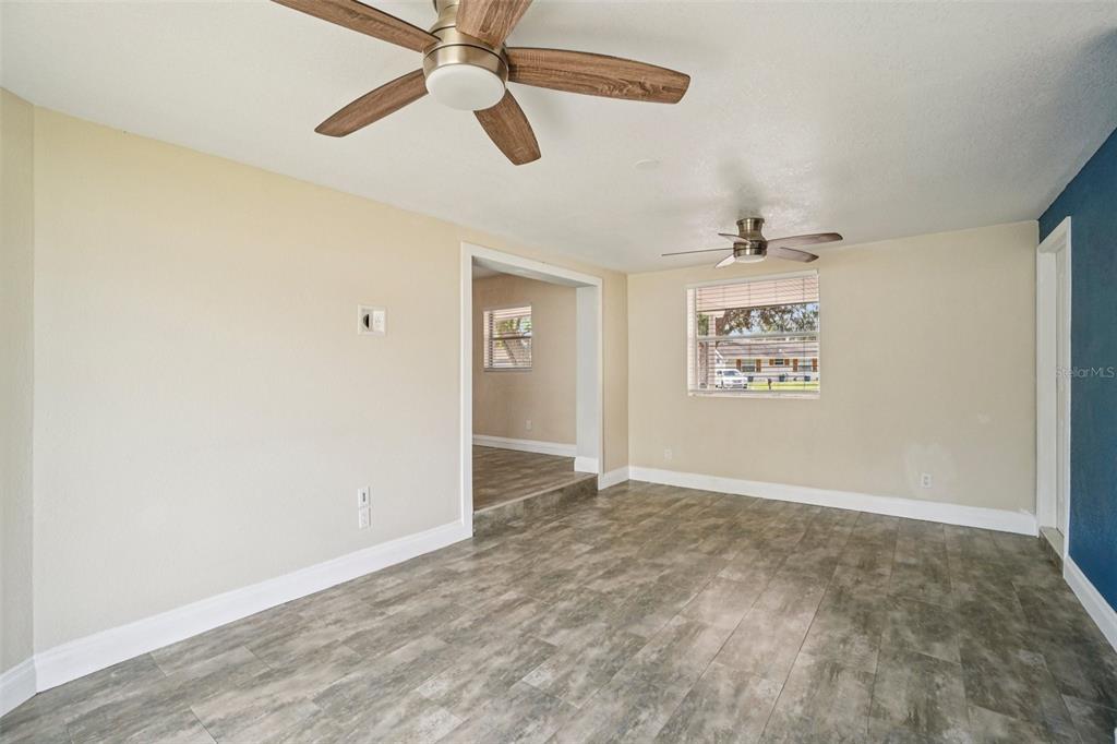 541 Firefly Lane Apollo Beach, FL 33572 - Photo 16 of 34