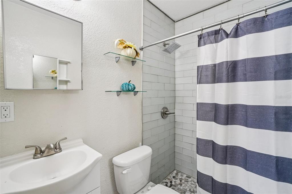 541 Firefly Lane Apollo Beach, FL 33572 - Photo 21 of 34