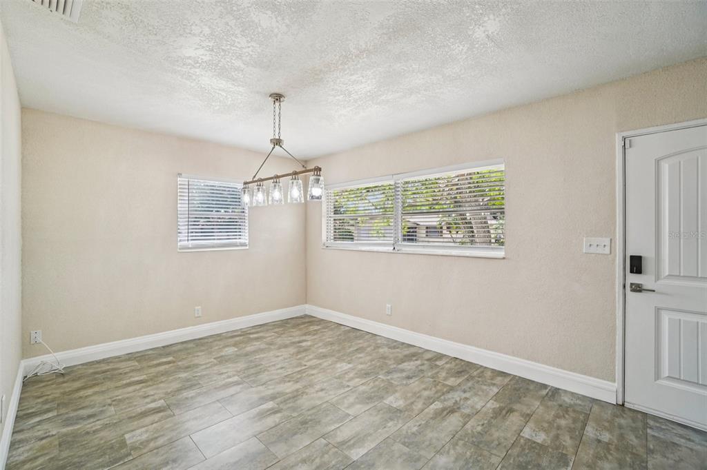 541 Firefly Lane Apollo Beach, FL 33572 - Photo 6 of 34