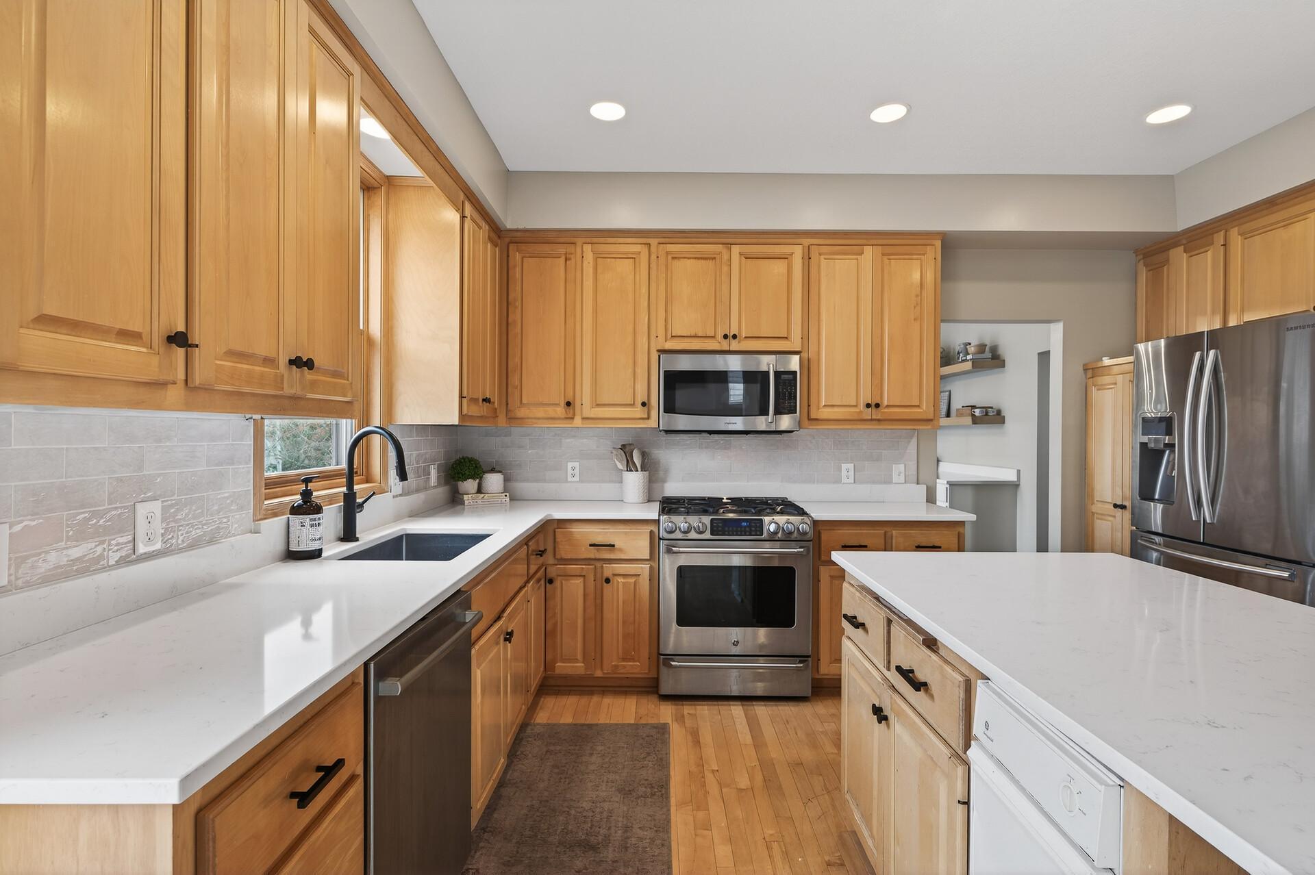 7319 Fawn Hill Road Chanhassen, MN 55317 - Photo 19 of 62