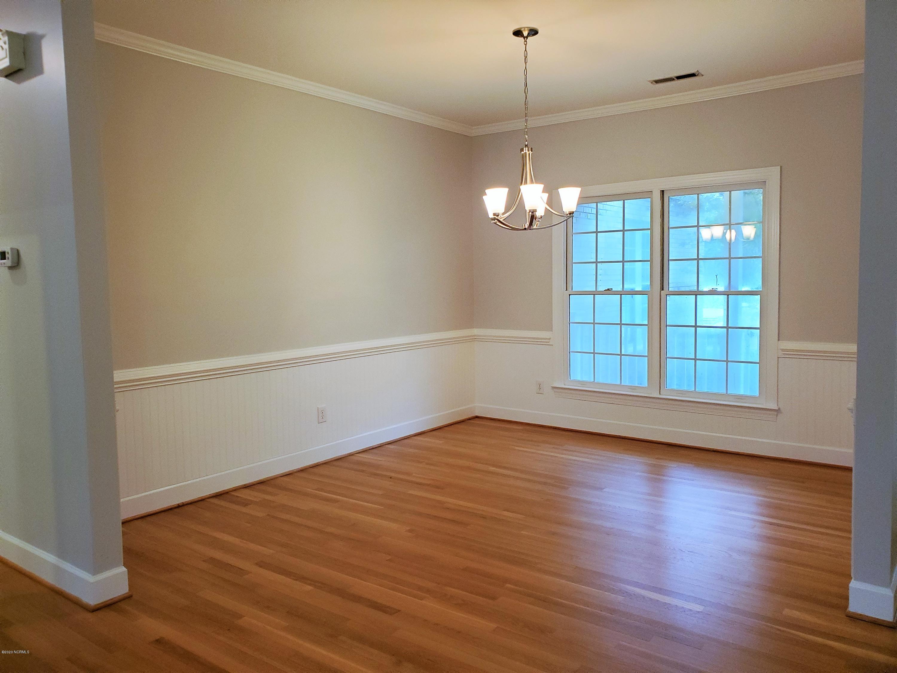 328 Windsong Road Wilmington, NC 28411 - Photo 5 of 15 Dining Room