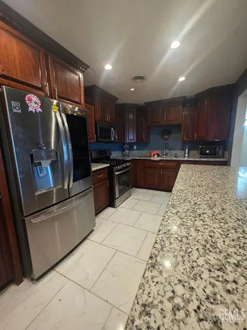 $340,000 | Undisclosed Address, Delano, CA 93215