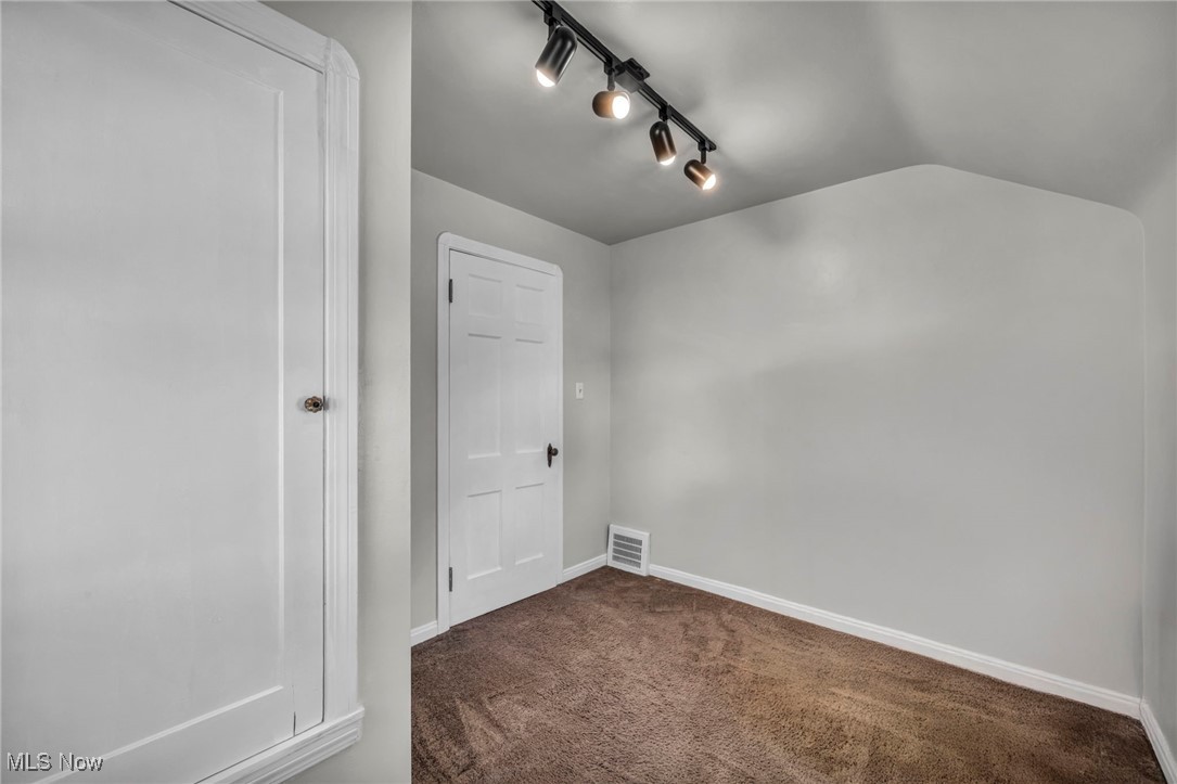 12930 Havana Road Cleveland, OH 44125 - Photo 23 of 37 Gallery Image 23