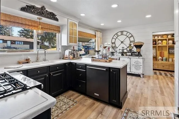 $429,900 | 606 Calder Avenue, American Falls, ID 83211