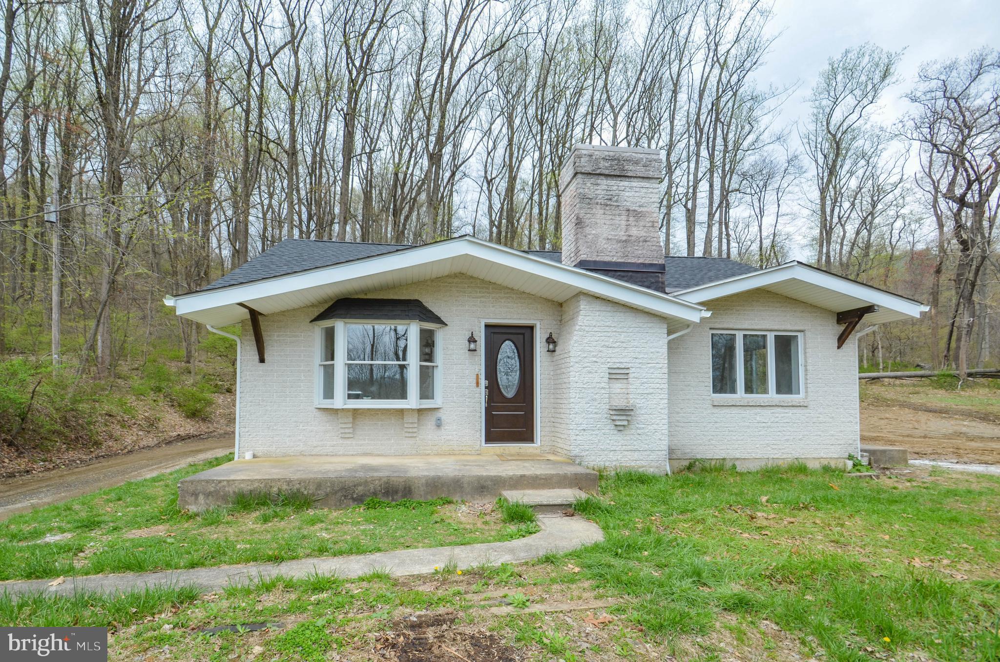 6463 Vera Cruz Road Center Valley, PA 18034 - Photo 1 of 26 Gallery Image 1