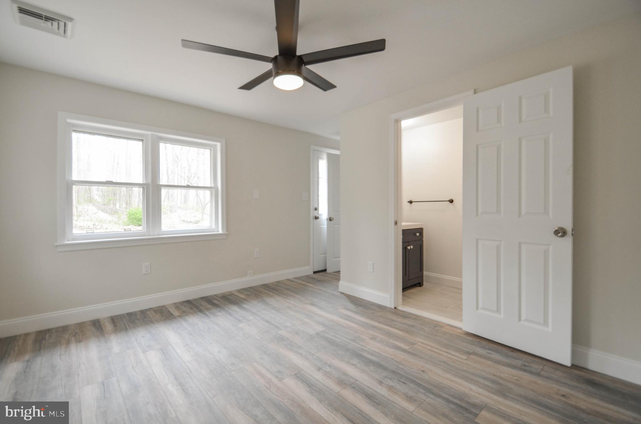 6463 Vera Cruz Road Center Valley, PA 18034 - Photo 11 of 26 Gallery Image 11