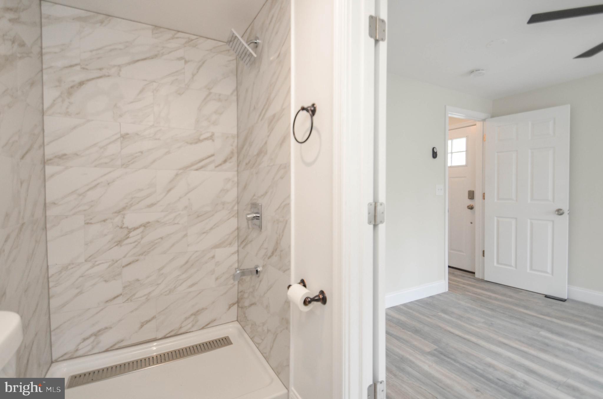 6463 Vera Cruz Road Center Valley, PA 18034 - Photo 13 of 26 Gallery Image 13