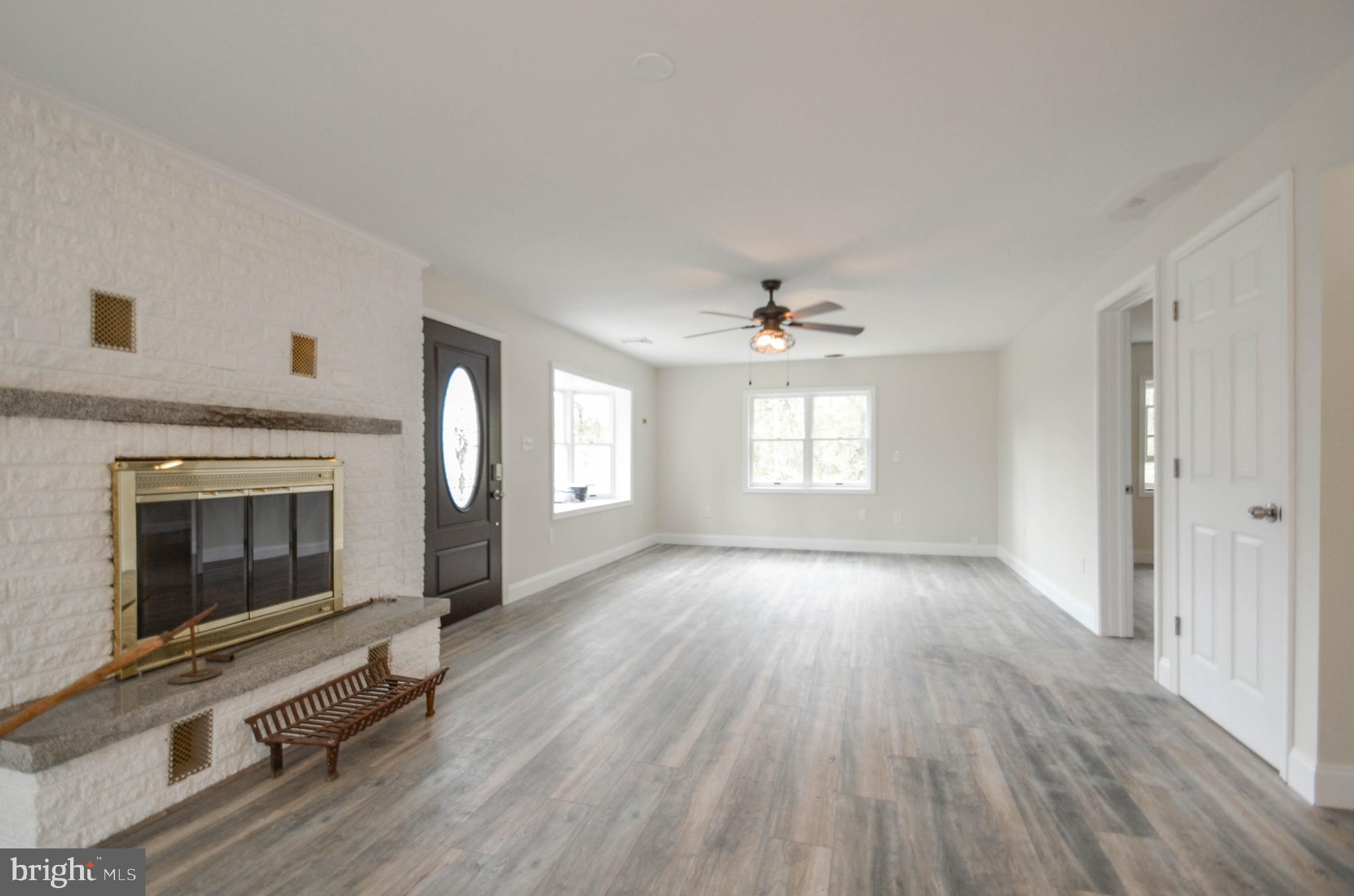 6463 Vera Cruz Road Center Valley, PA 18034 - Photo 3 of 26 Gallery Image 3