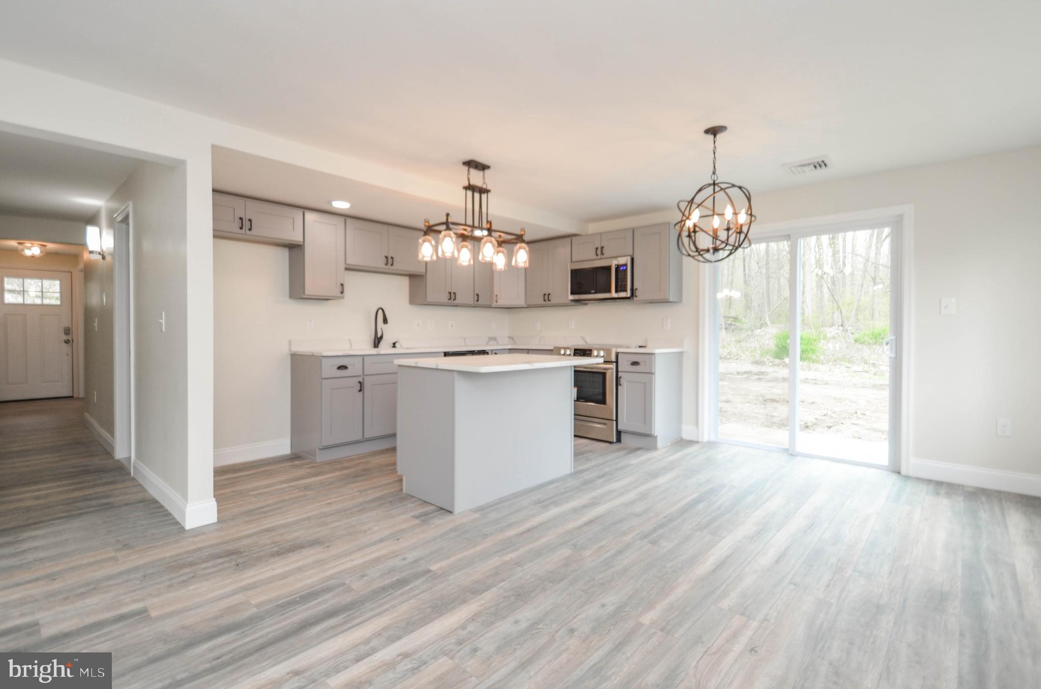 6463 Vera Cruz Road Center Valley, PA 18034 - Photo 5 of 26 Gallery Image 5