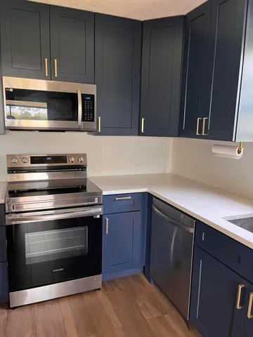 $2,200 | 7281 Southeast Concord Place, Hobe Sound, FL 33455