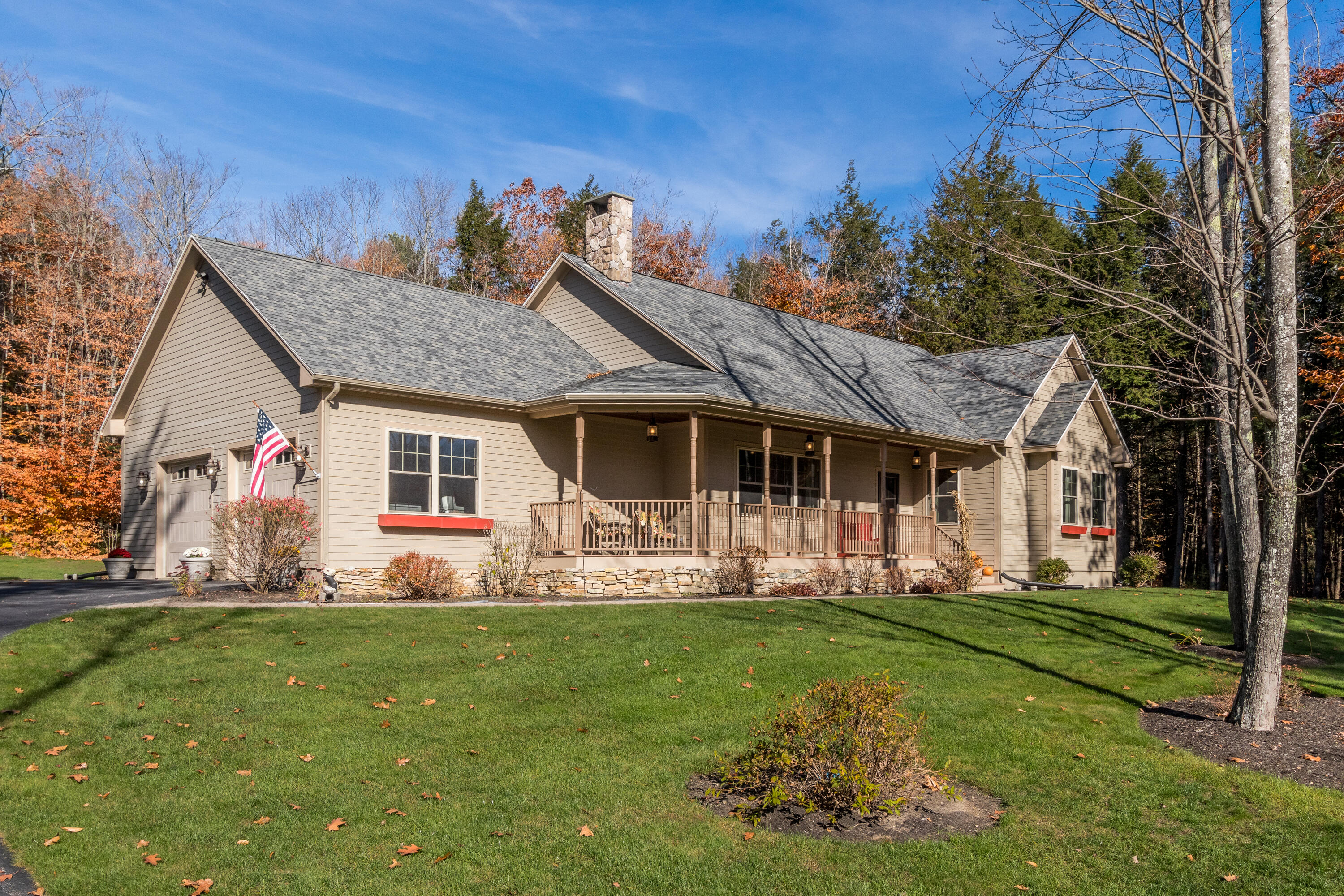 61 Autumn Ridge Road Cumberland, ME 04021 - Photo 1 of 50 20221031AV-71003