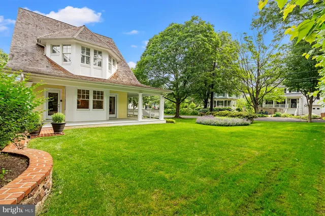 $2,095,000 | 3700 Underwood Street, Chevy Chase, MD 20815