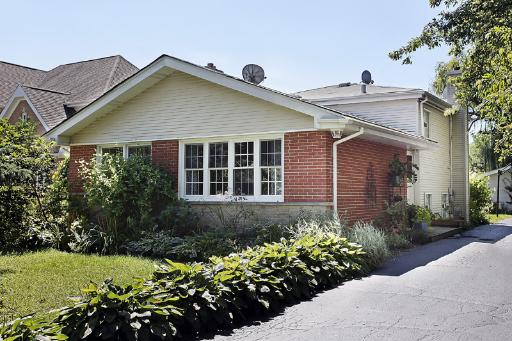 3005 Keystone Road Northbrook, IL 60062 - Photo 1 of 16