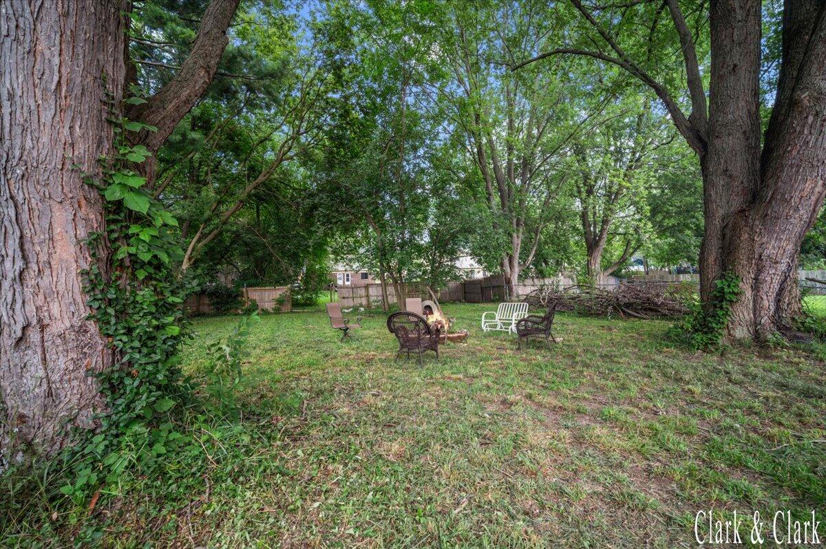 6037 Hughes Road Lansing, MI 48911 - Photo 13 of 16 12-DSC_7045