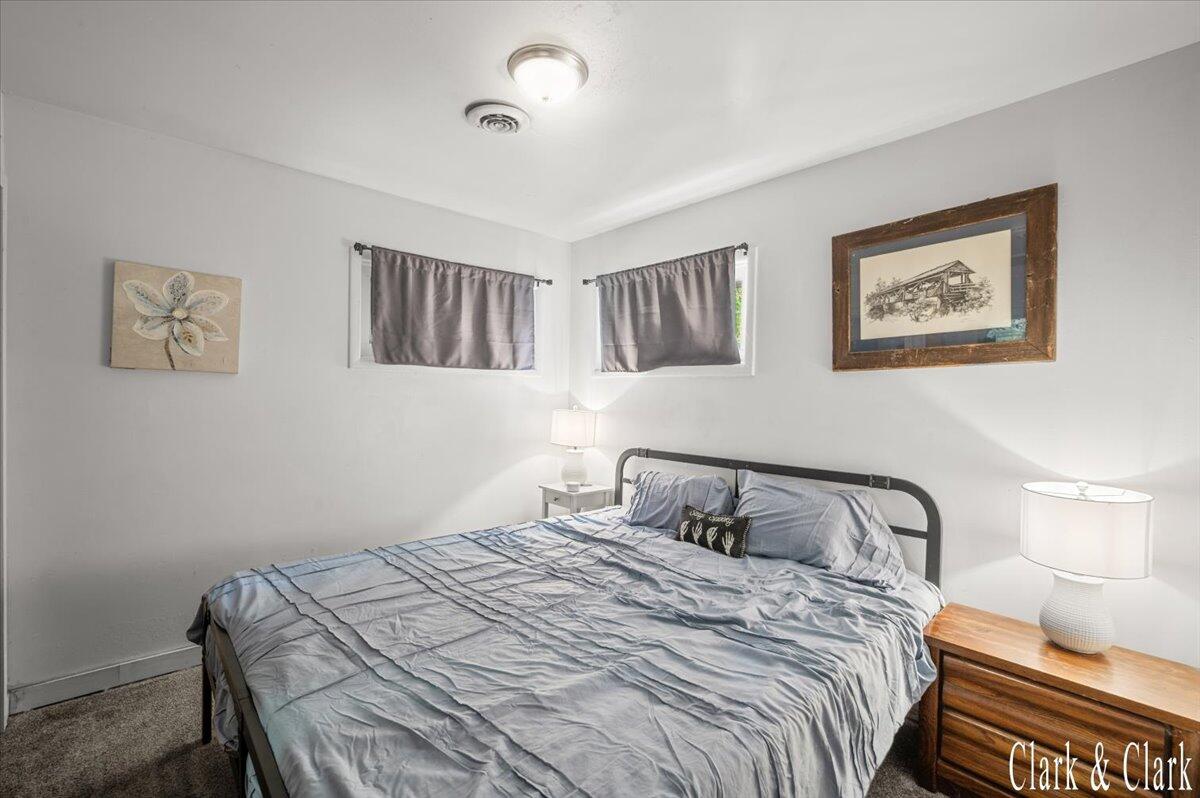 6037 Hughes Road Lansing, MI 48911 - Photo 8 of 16 05-DSC_7026